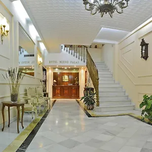 3* Hotel Nuevo